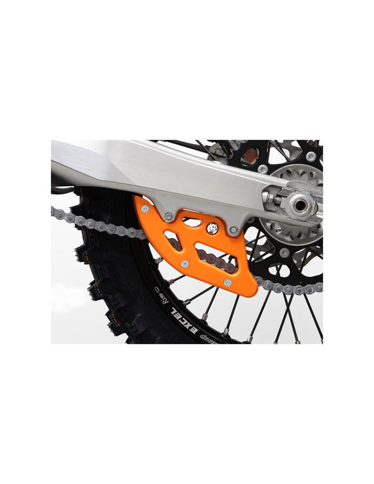 Vue avant du guide chaine orange en plastique UHMW pour KTM