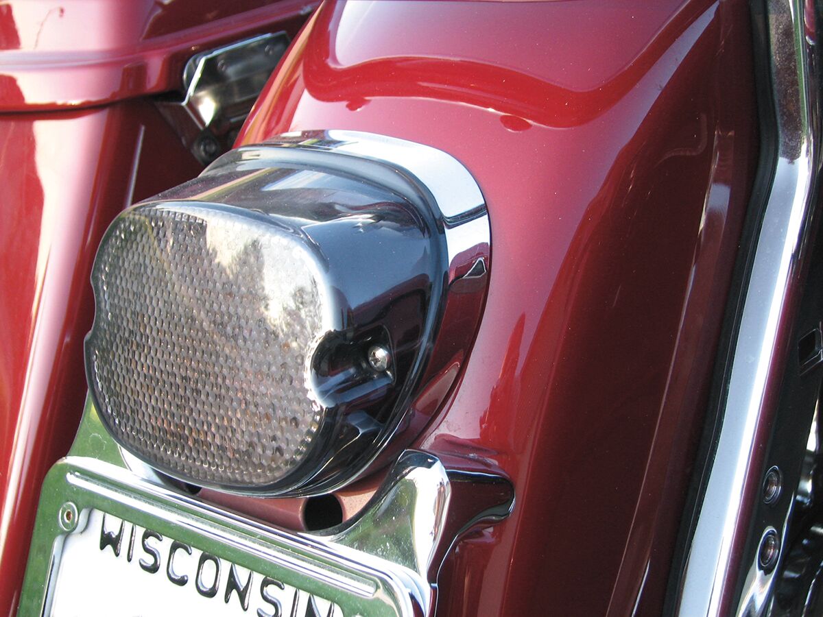 Drag Specialties TAILLIGHT LOW-PROFILE LED SMOKE LENS W/ BOTTOM TAGLIGHT L24-0436DMLED