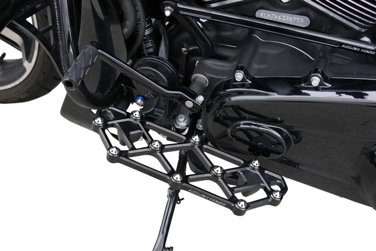 ARLEN NESS FLOORBOARD DRIVER DIAMOND ALL BLACK 410-053