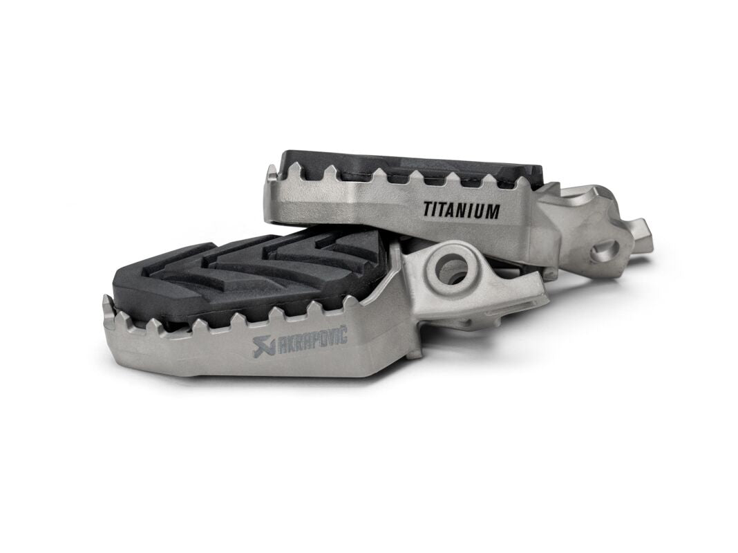 AKRAPOVIC FOOTPEGS TITANIUM HONDA AFRICA F-H11T1