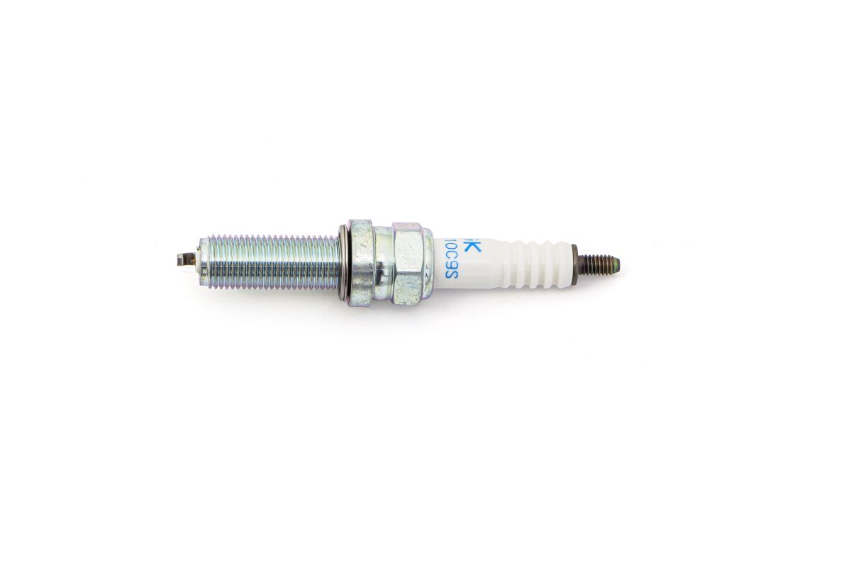 NGK SPARK PLUGS SPARK PLUG NGK LMAR8L-9 91131
