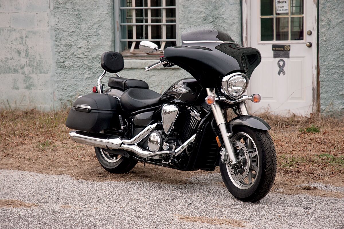 Memphis Shades WINDSHIELD TRIM BATWING-FAIRING SOLID SLIM POLISHED MEM0918
