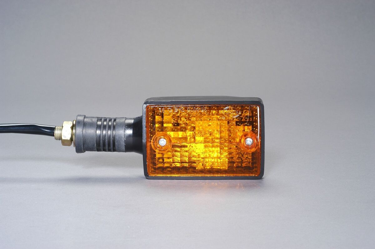 K&S TECHNOLOGIES TURN SIGNAL E-MARK AMBER 27-4075