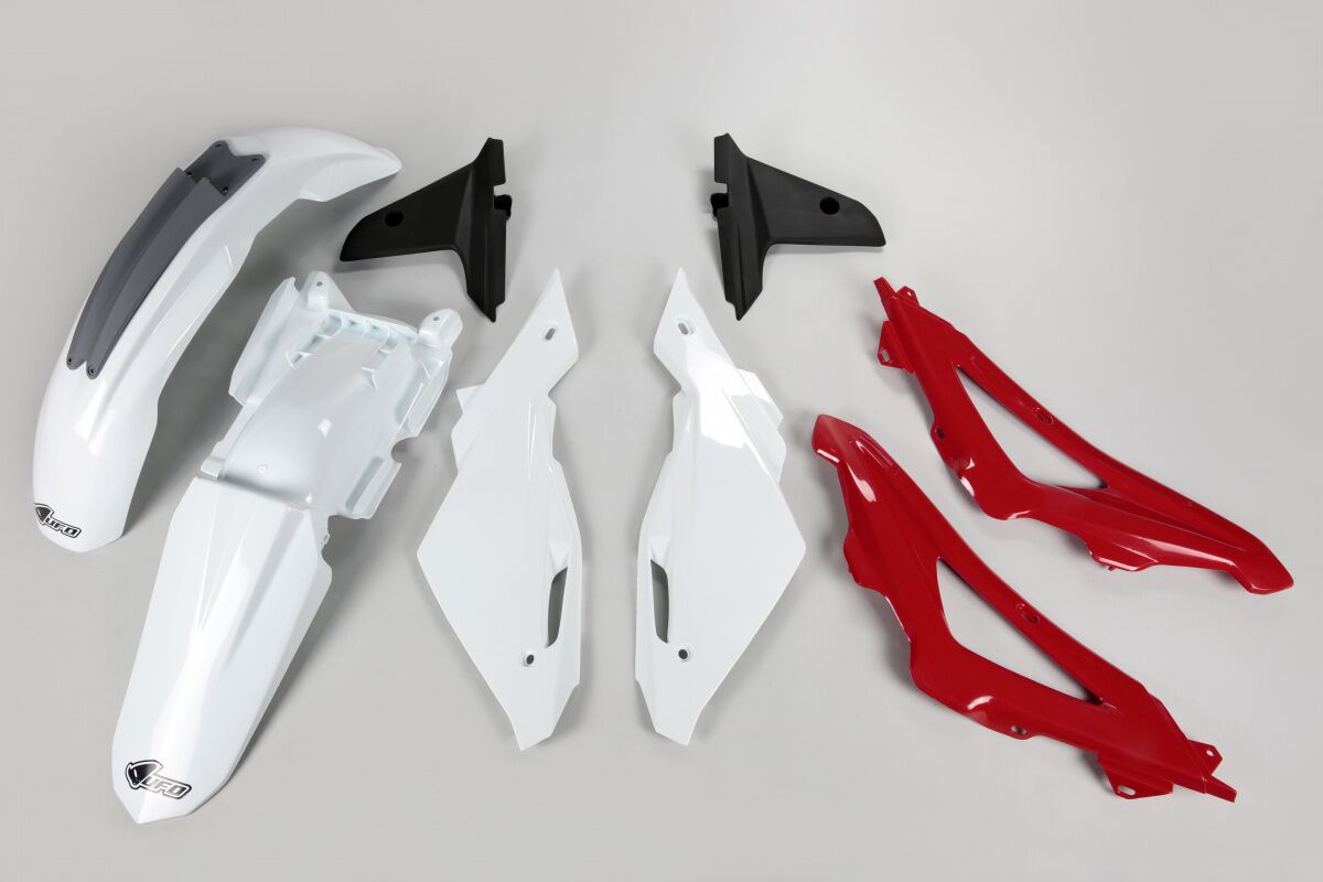 UFO COMPELTE BODY KIT HUSQVARNA CR 125 OEM-COLOR HUKIT611@999