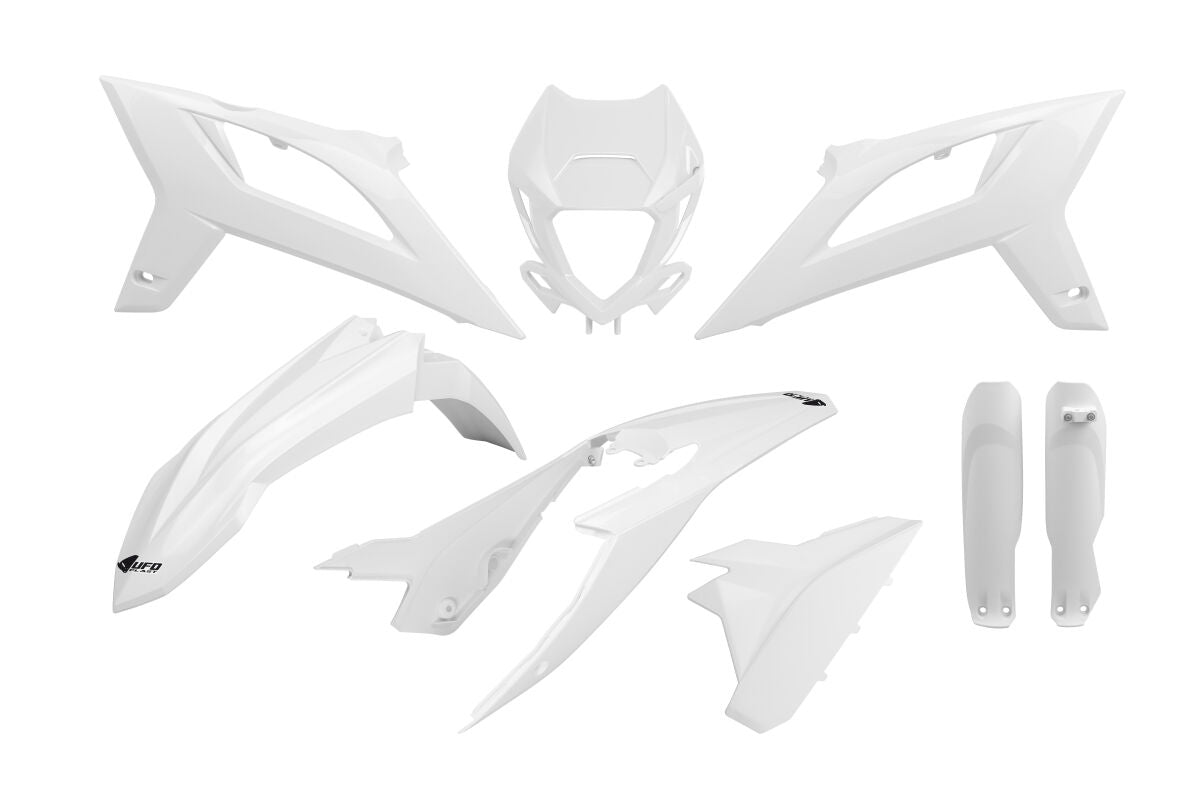 UFO BODY KIT FULL BETA RR 20-22 WI BEKIT800F@043