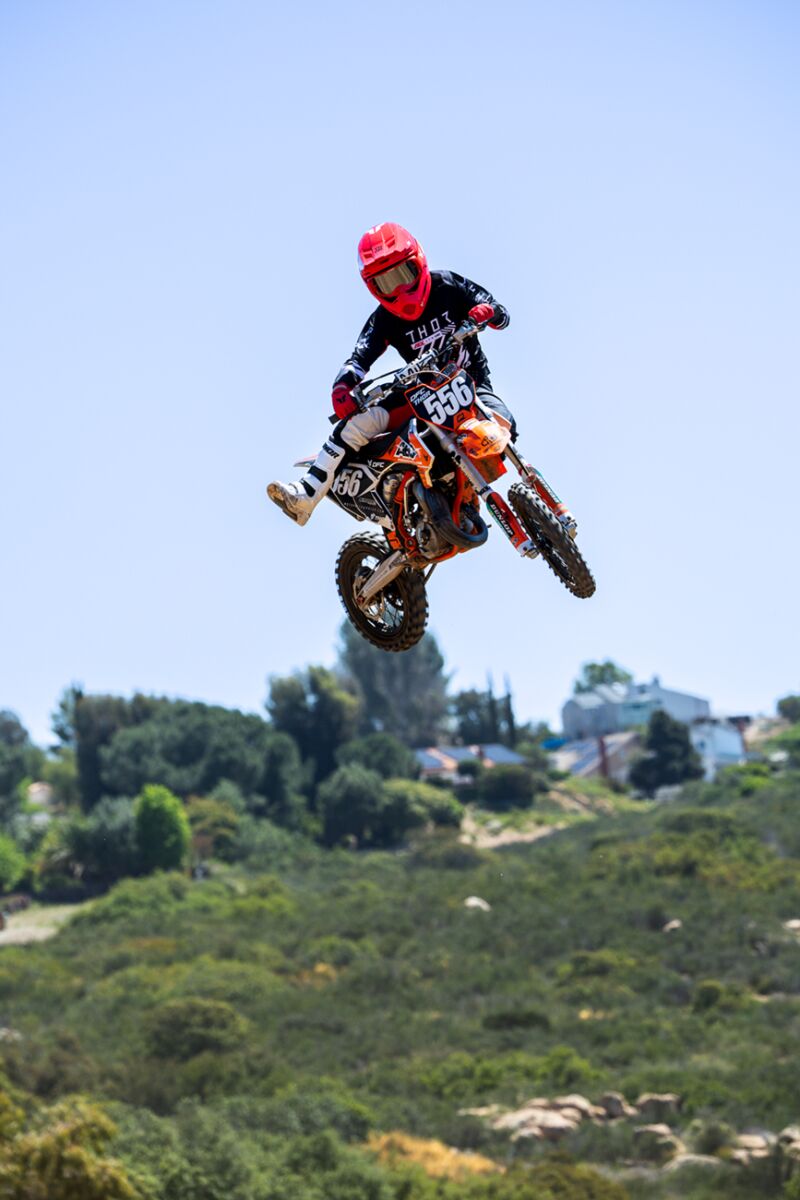 THOR GLOVES LAUNCHMODE RED S 3330-8213