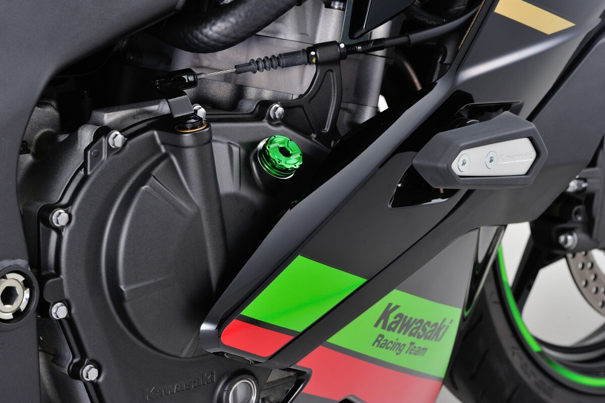 DAYTONA OIL FILLER CAP M20xP2.5 GREEN 80638