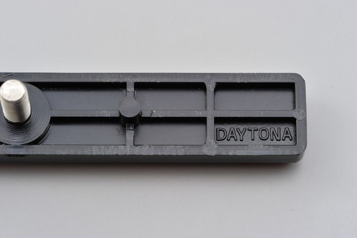DAYTONA SLIM REFLECTOR BOLT-ON 87192