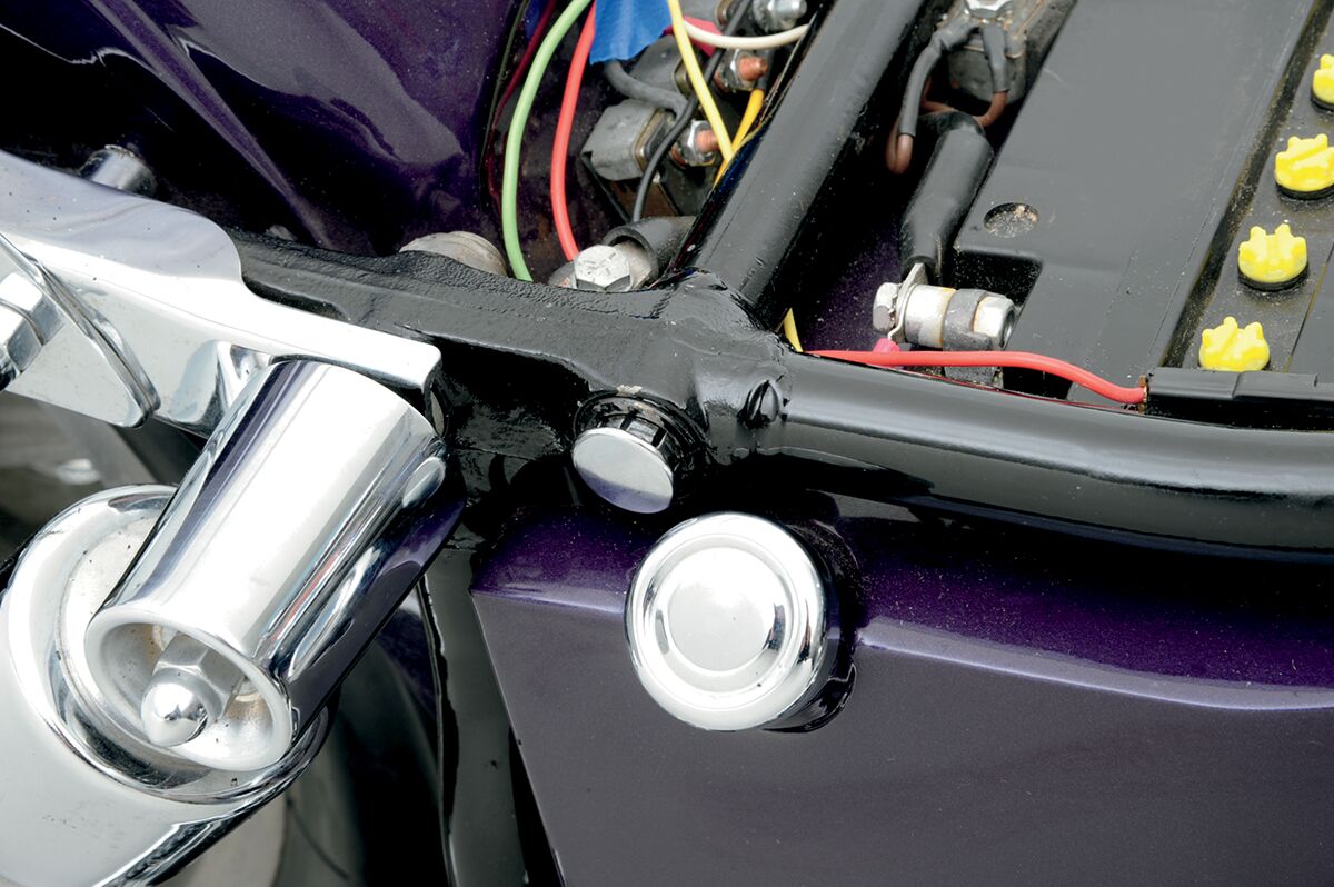 DRAG SPECIALTIES SEATS MOUNT KIT FRONT FOR SPRING SOLO SEATS STEEL BLACK 0820-0042