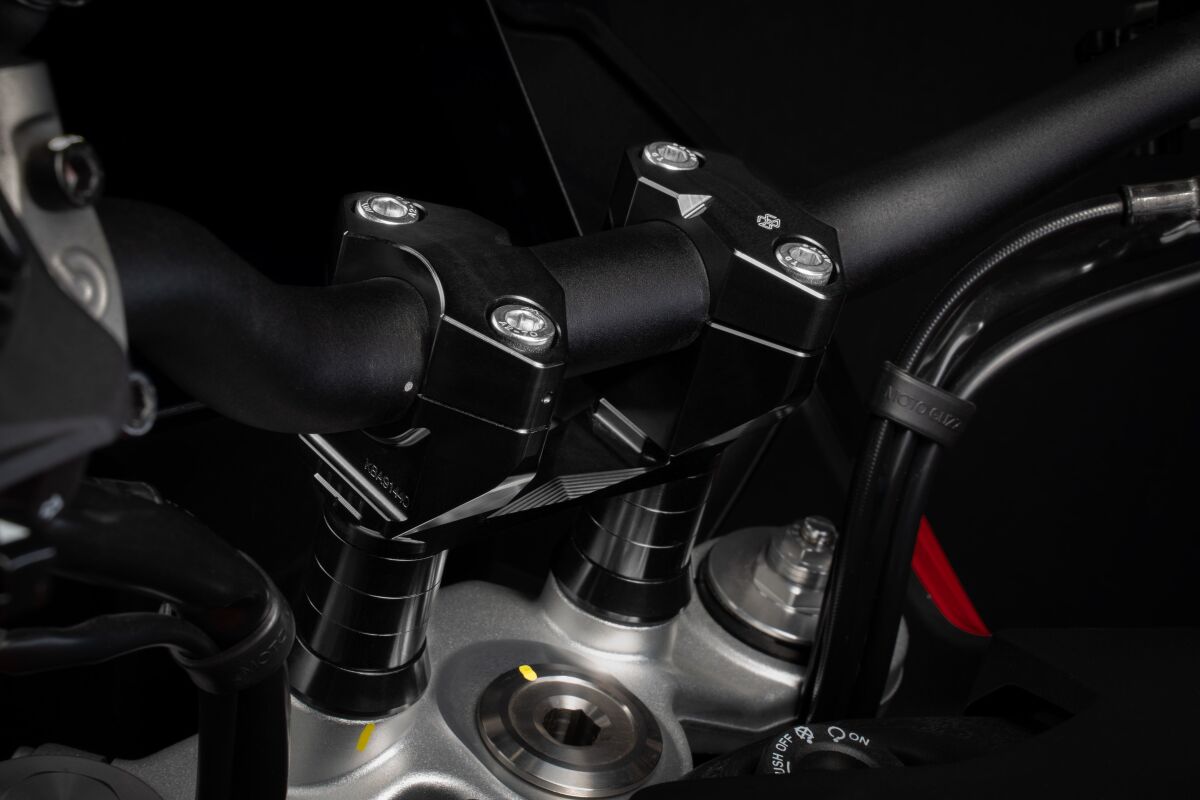 GILLES TOOLING 2DGT HANDLEBAR RISERS MOTO GUZ 2DGT-18-B