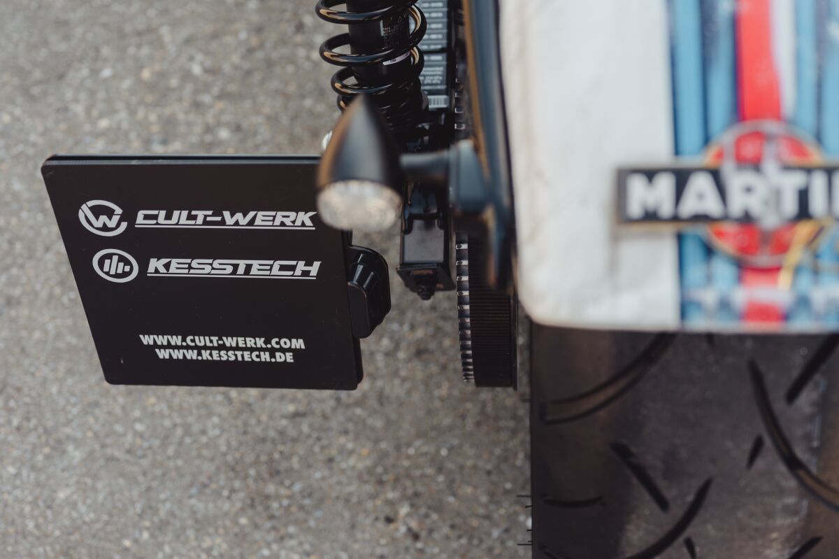 CULT WERK LICENSE PLATE RH975 DE HD-NSR012-D