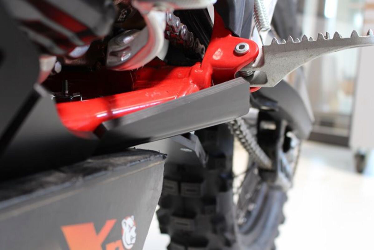 AXP Racing Xtrem Skidplate - Black - Beta AX1550