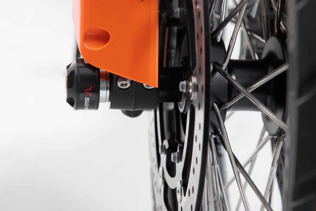 SW-MOTECH SLIDER SET FOR FRONT AXLE BLACK KTM 790 Adventure/ 790 Adventure R STP.04.176.10900/B