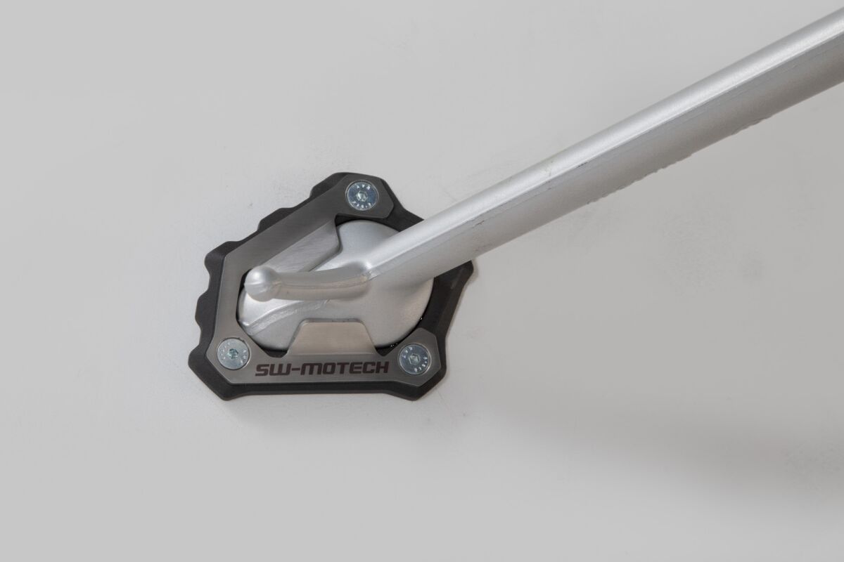 SW-MOTECH SIDESTAND FOOT EXTENSION BLACK/SLIVER Triumph Scrambler1200 XC / XE STS.11.929.10000