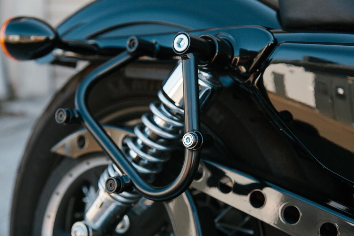 SW-MOTECH SIDE CARRIER SLC LEFT BLACK Harley Sportster models HTA.18.768.10001