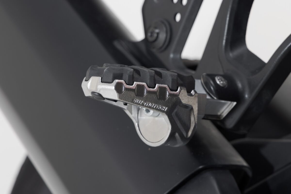 SW-MOTECH EVO PILLION FOOTREST KIT FRS.18.112.10100