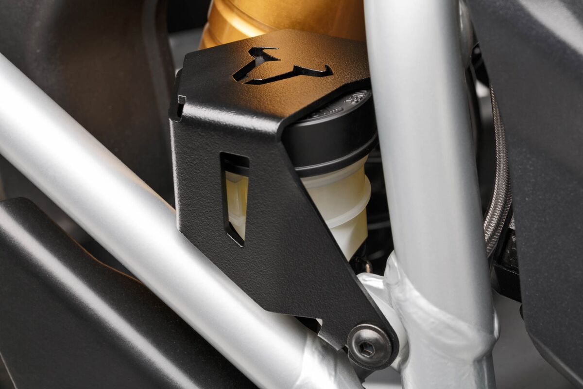 SW-MOTECH BRAKE RESERVOIR GUARD SCT.07.174.10500/B