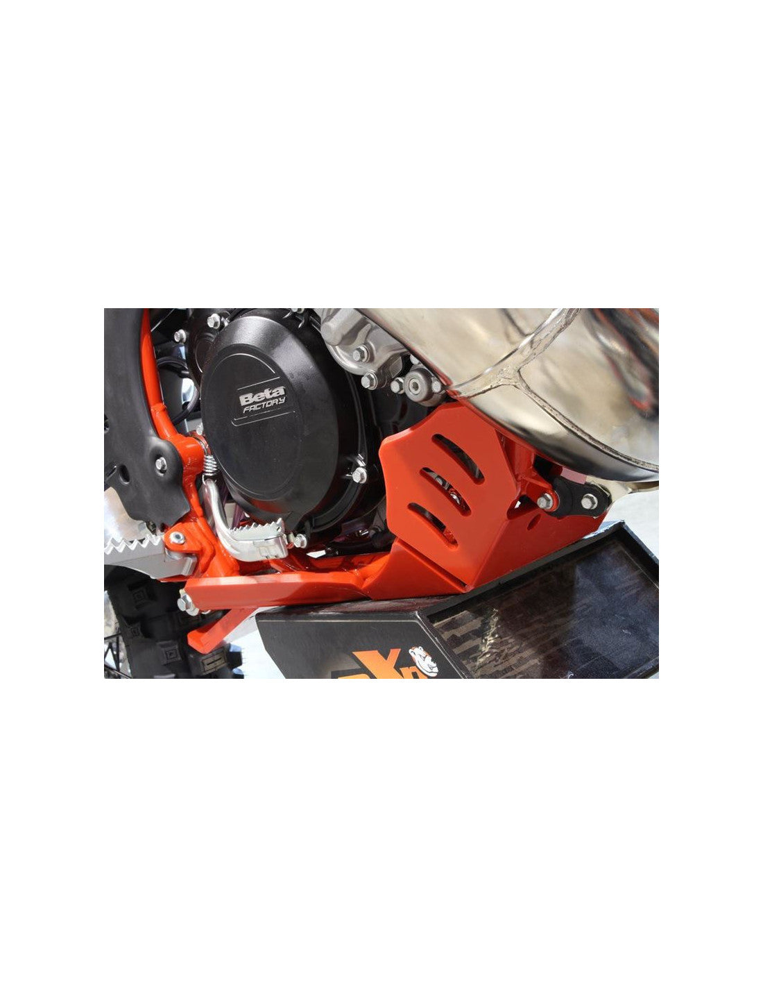 Côté droit du sabot rouge en plastique PEHD avec protection de biellette pour Beta 250RR - 300RR