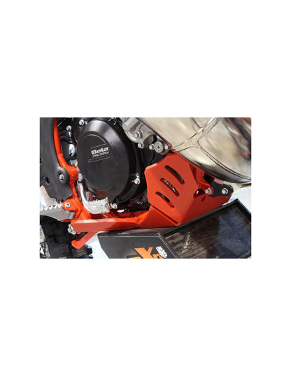 Côté droit du sabot rouge en plastique PEHD avec protection de biellette pour Beta 250RR - 300RR