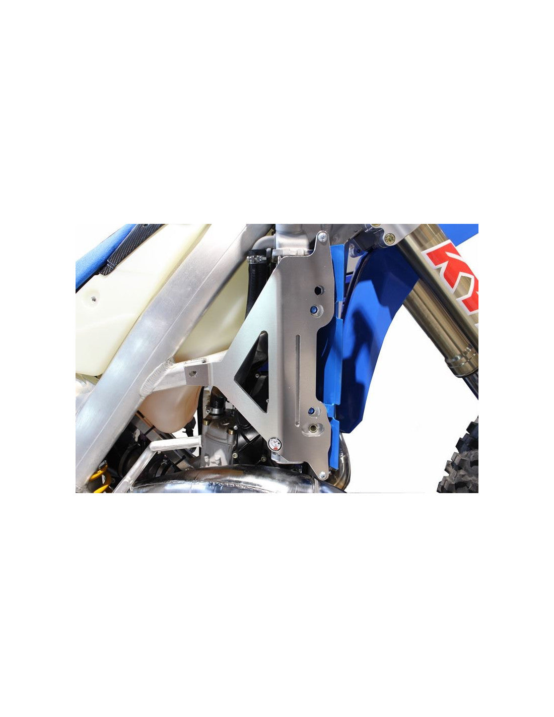 Side view of the radiator braces in aluminum for TM Racing 250 - 300EN