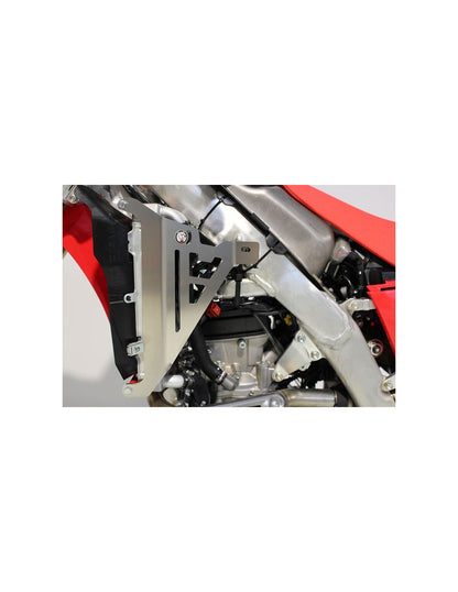 Side view of the radiator braces in aluminum for Honda CRF250R - CRF250RX