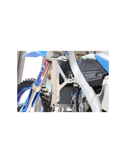 Left side view of the radiator braces in aluminum for TM Racing EN250Fi and EN300Fi