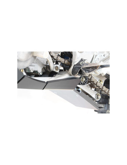 Vue rapprochée de la protection de biellette du sabot noir en plastique PEHD pour TM Racing EN250Fi et EN300Fi