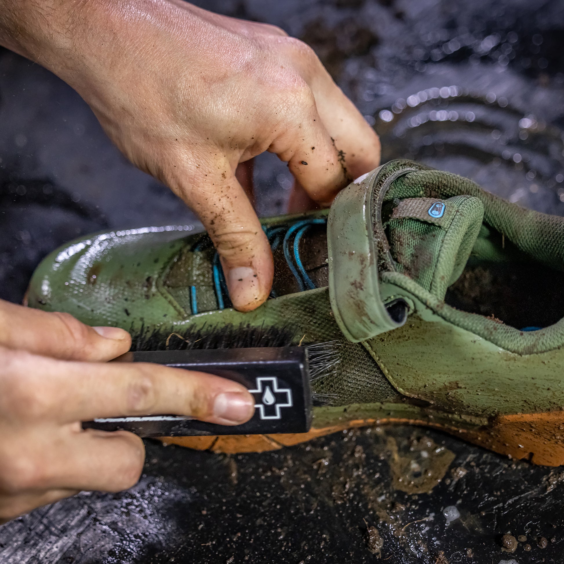 Muc-Off Premium Bike Shoe Brush - Image 4