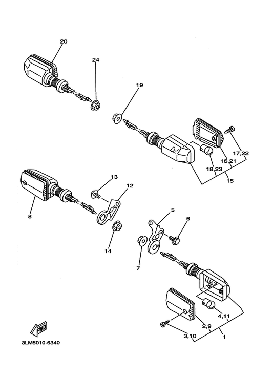 Yamaha 17W-83330-11 リヤフラツシヤライトアセンブリ 1 — shown on the フラツシヤライト parts diagram