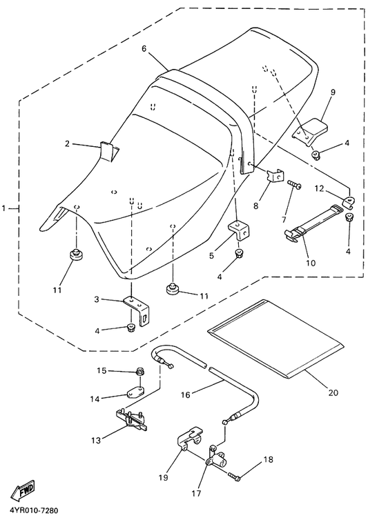 Yamaha 4L0-24712-11 . プレート — shown on the シート parts diagram