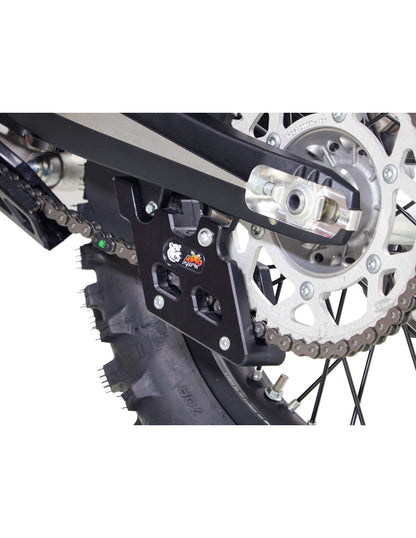 Side view of the black chain guide in UHMW plastic for Beta