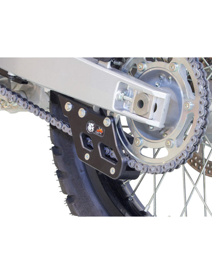 Rear view of the black chain guide in UHMW plastic for Suzuki DR-Z4S