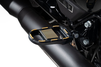 Drag Specialties FOOTPEGS ADJUSTABLE BLACK/GOLD RGK2-B003-BDG