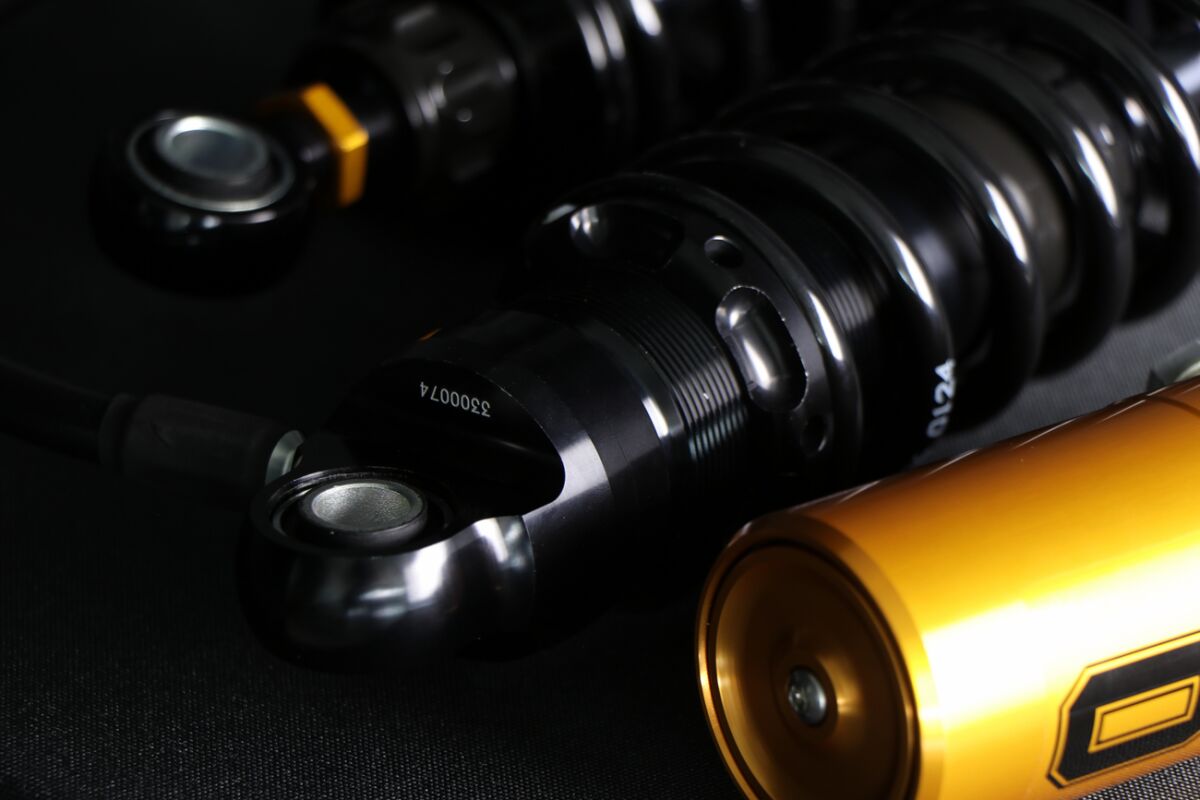OHLINS SHOCK STX 36 BLACKLINE FULLY ADJ BAGGER 12 HD 779