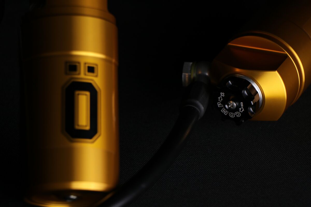 OHLINS SHOCK STX 36 BLACKLINE FULLY ADJ BAGGER 12 HD 779