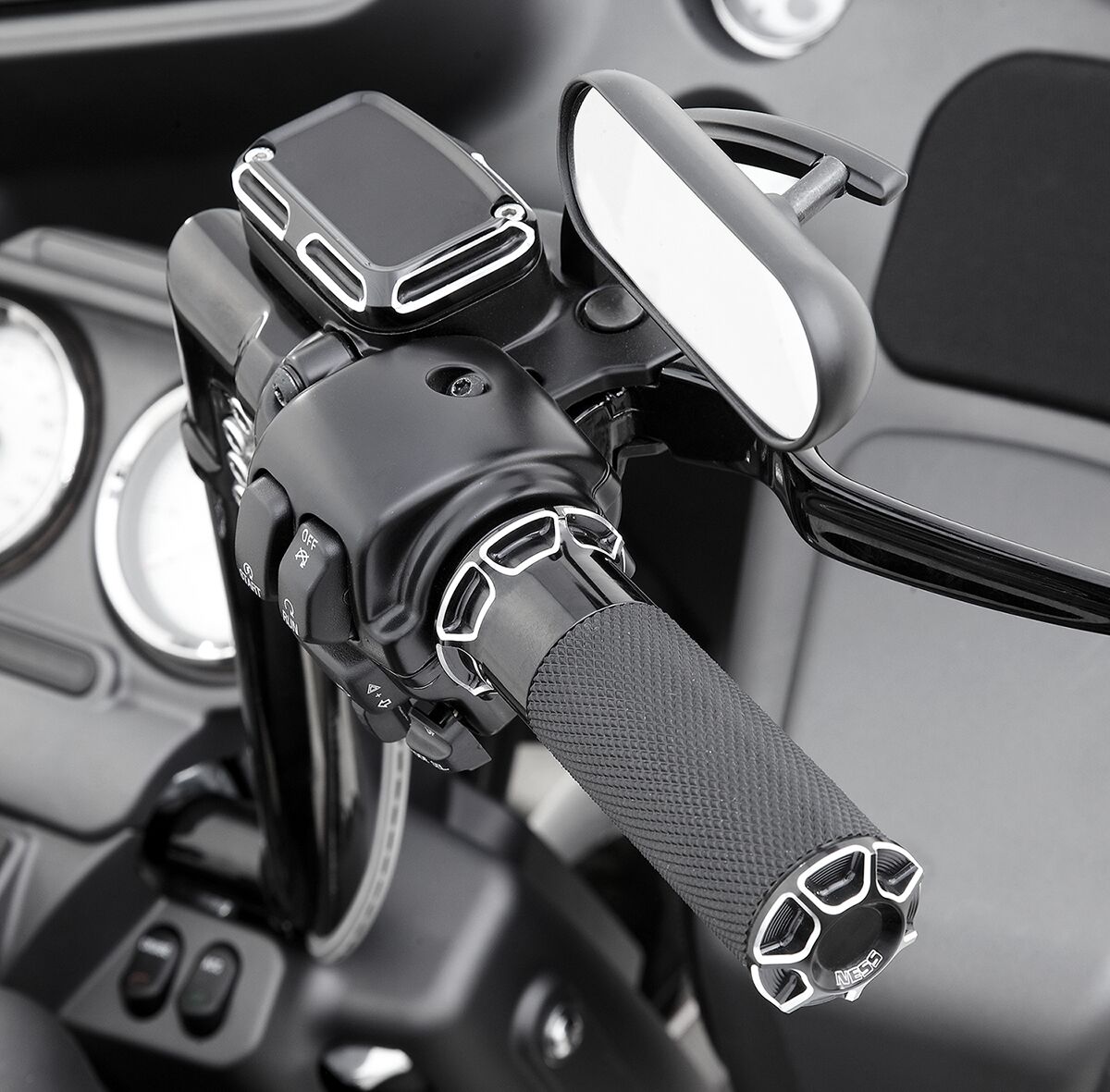 ARLEN NESS GRIPS BEVELED FUSION THROTTLE BY CABLE BLACK 07-331