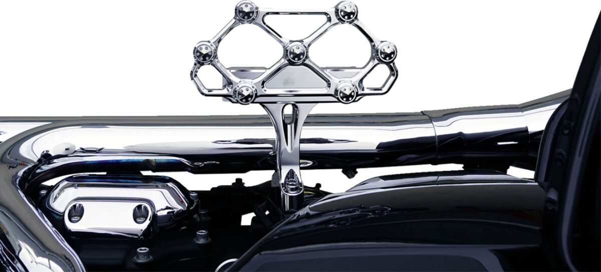 ARLEN NESS FLOORBOARD PASSENGER DIAMOND CHROME 410-059
