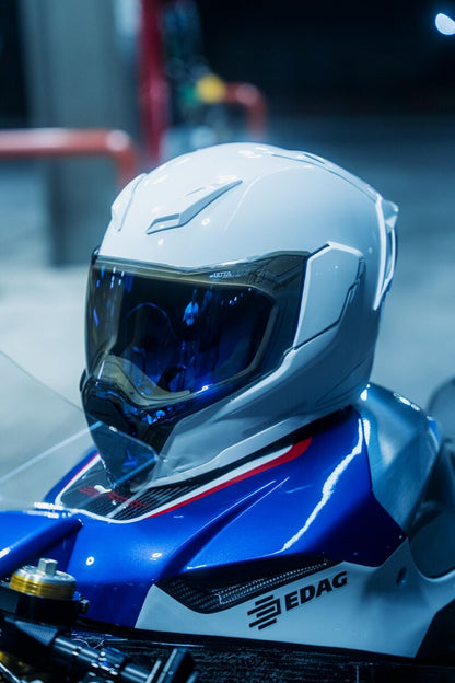 ICON Ultraflite™ Helmet - Solid - Gloss White - Small 0101-19280