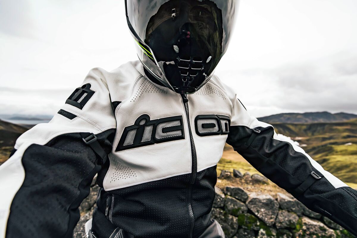 ICON AIRFLITE™ FOG FREE FLITE SHIELD™ DARK SMOKE 0130-0780