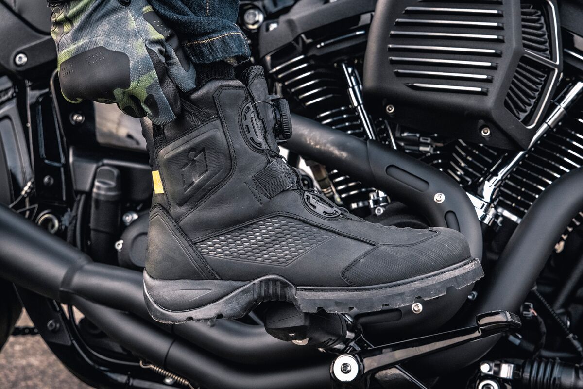 ICON BOOT STORMHAWK BLACK 10.5 3403-1155
