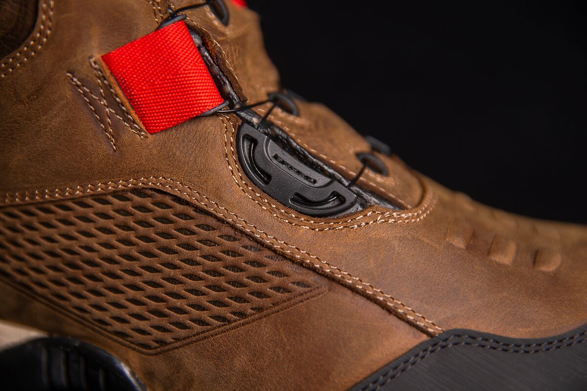 ICON BOOT STORMHAWK BROWN 8.5 3403-1163