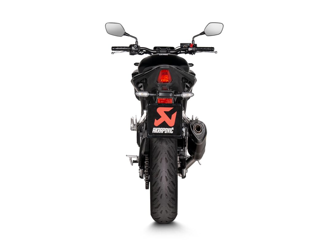 AKRAPOVIC SLIP-ON LINE MUFFLER CARBON & CARBON END CAP S-H5SO6-HRC