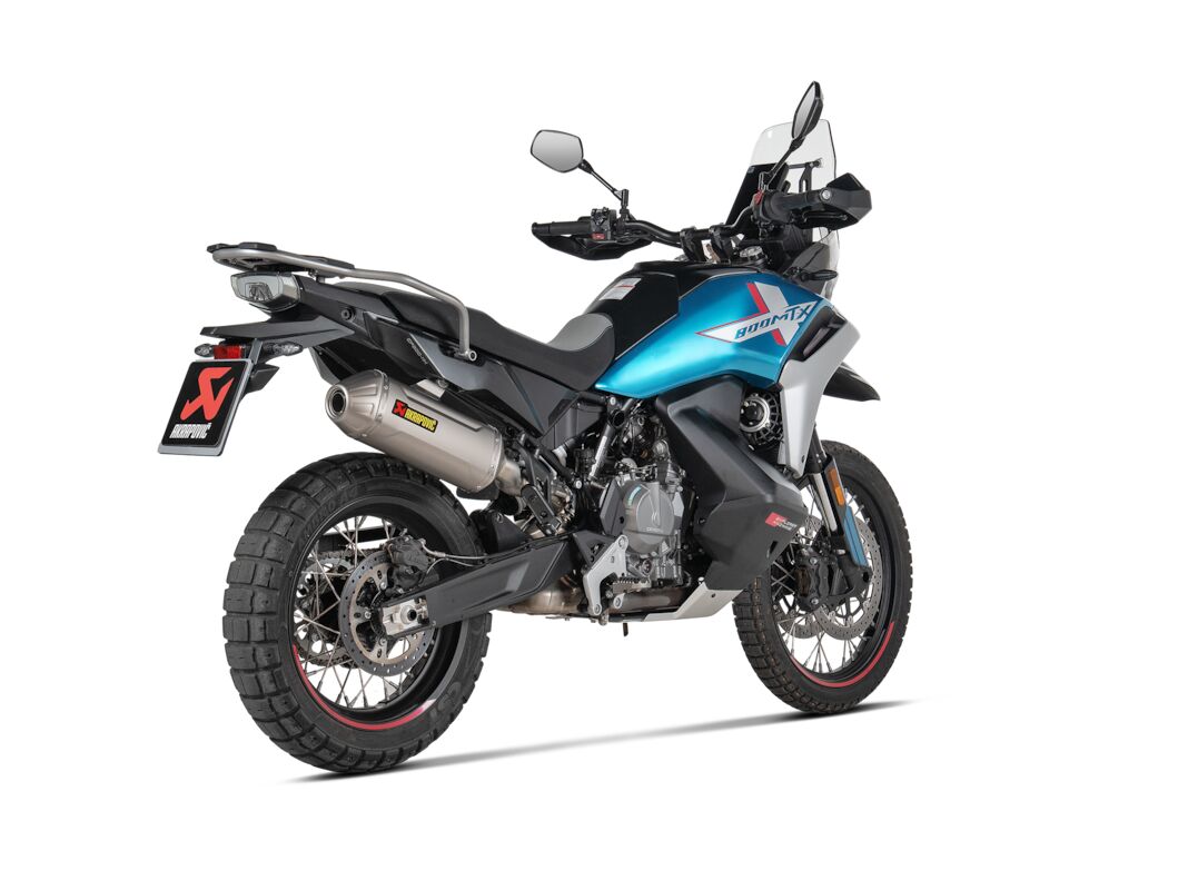 AKRAPOVIC MUFFLER SLIP-ON TITANIUM CFMOT S-CF8SO3-HFTT