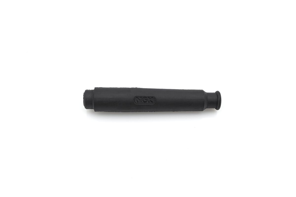 NGK SPARK PLUGS SPARK PLUG CAP SD05FM 8392
