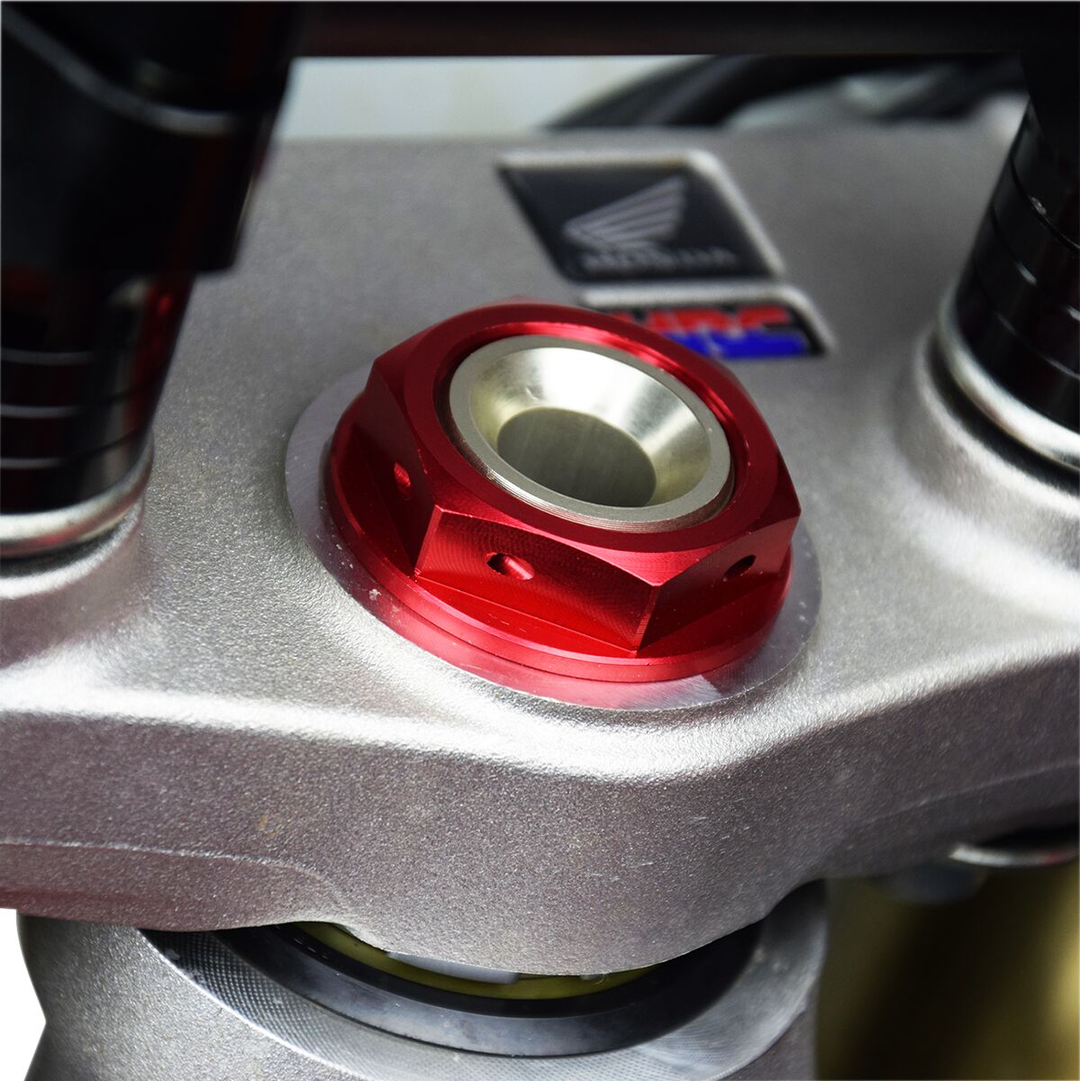 Scar Racing STEERING STEM NUT RED 4.26100N