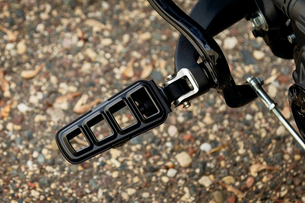 KURYAKYN PEGS W/O ADAP DILL BLK KUR6659
