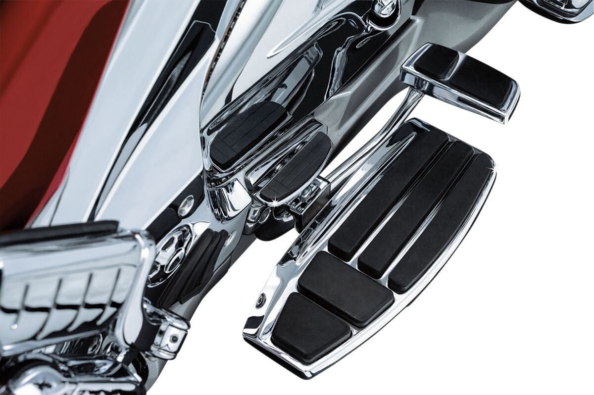 KURYAKYN DRIVER FLOORBOARD KIT CHROME KUR4038