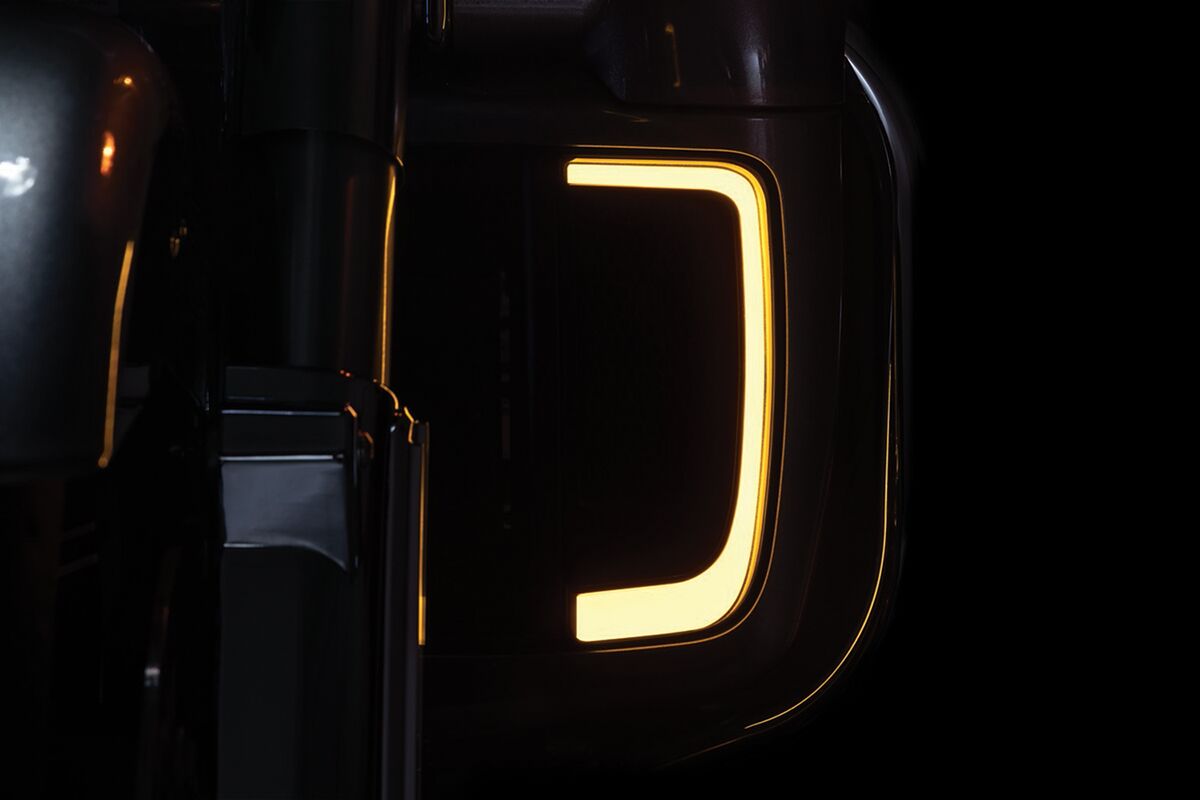 KURYAKYN GRILL LOWER TRACER W/LED - FL KUR5064
