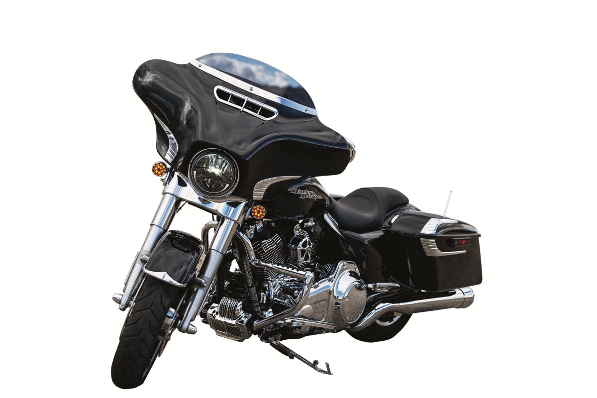 KURYAKYN TRIM WINDSHIELD - FL 14-UP - S KUR1387