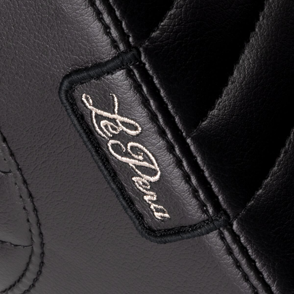 LE PERA Tailwhip Seat - Pleated - Black LY-580PT
